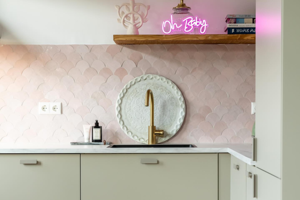 Zellige Pastel Rose Poisson Echelles